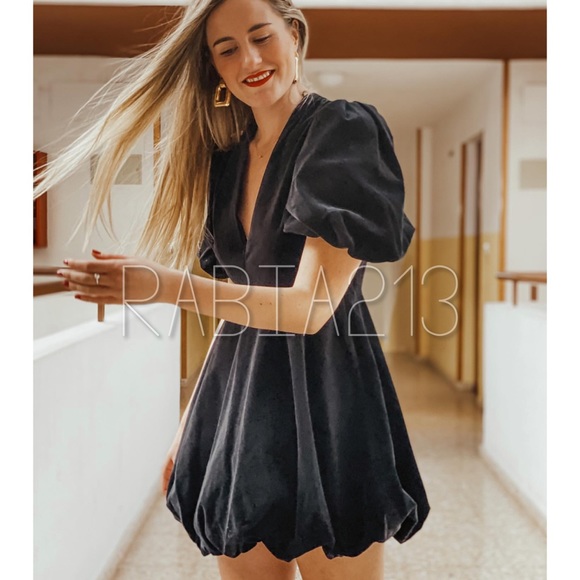 LAST 1!✨Host Pick✨ZARA VELVET MINI DRESS - Picture 4 of 6